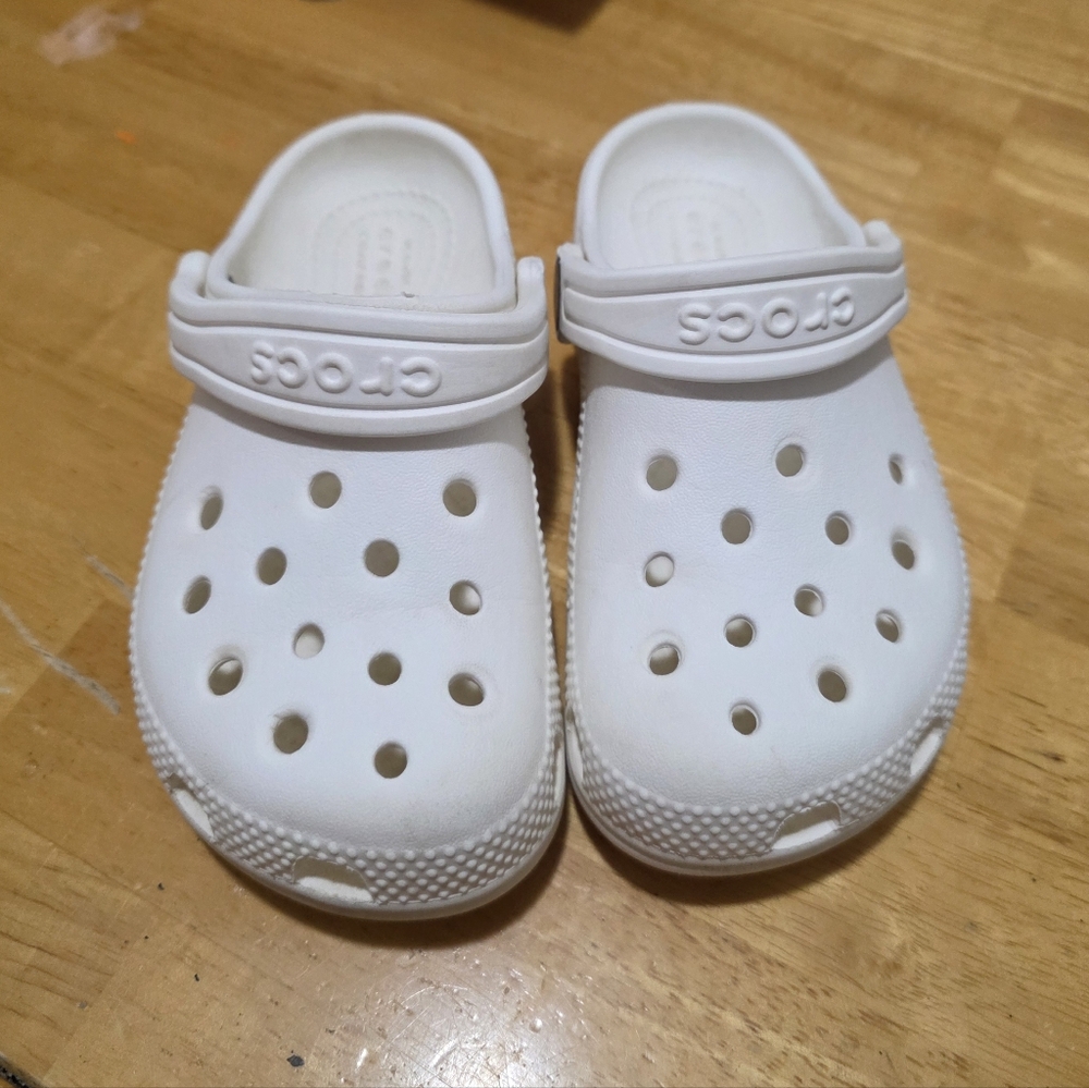 Crocs Kids White Clogs, 10